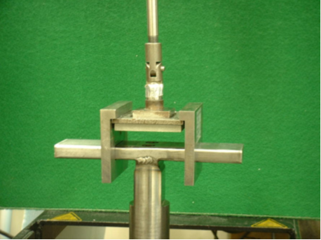 引張接着強さ試験状況