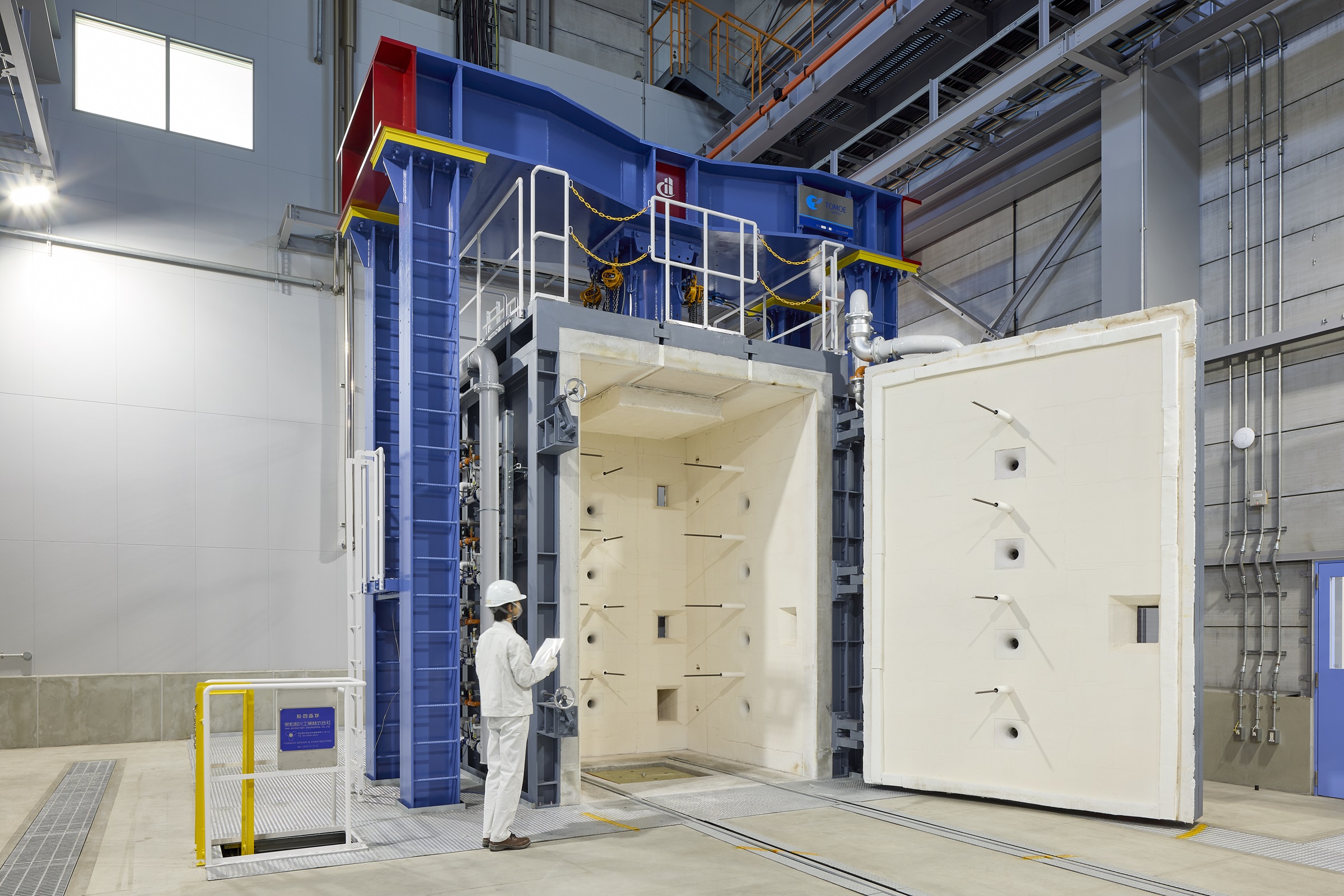 柱炉(四面炉)での試験