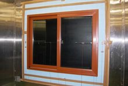 窓の熱貫流率試験状況